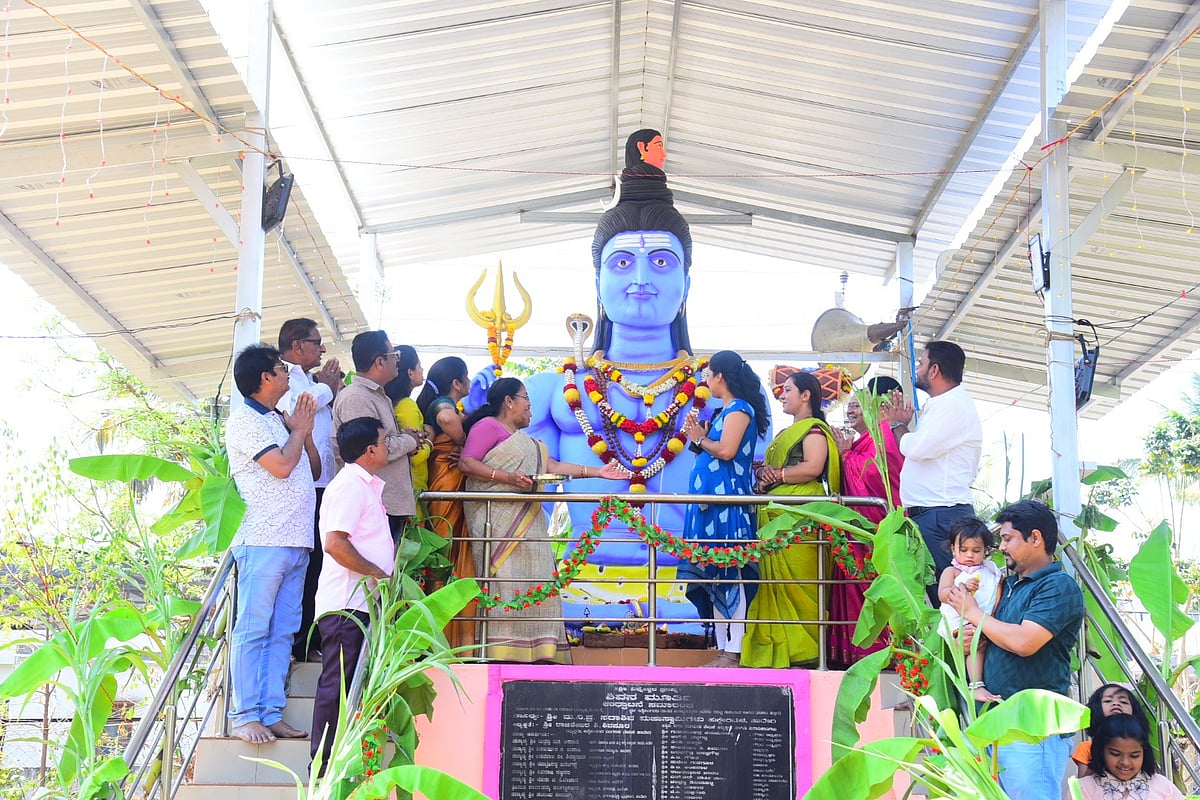 ಮಹಾ ಶಿವರಾತ್ರಿ ಹಬ್ಬ | ಉಪವಾಸ ವ್ರತ: ಶಿವನಾಮ ಜಪಿಸಿದ ಹಾವೇರಿ ಜನ
