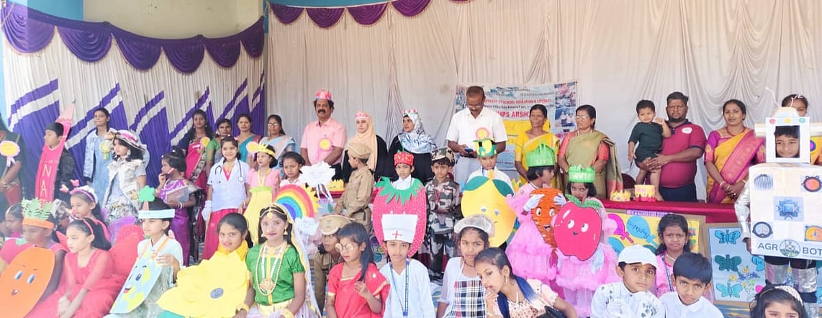 ಅರಸೀಕೆರೆ: ಇಂಗ್ಲಿಷ್‌ ಹಬ್ಬ ಉದ್ಘಾಟಿಸಿದ ಶಿಕ್ಷಣ ಸಂಯೋಜಕ ಮಲ್ಲೇಶ್‌