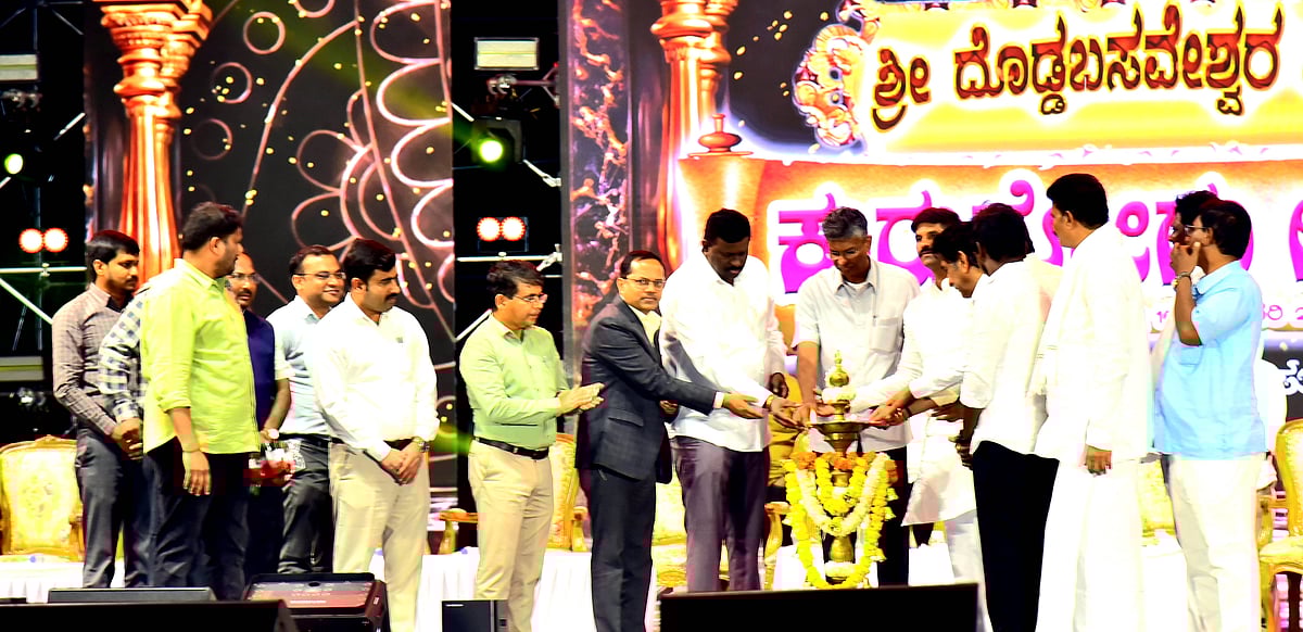 ಕುರುಗೋಡು ಉತ್ಸವ: ಕಲೆಗೆ ವೇದಿಕೆ : ಸತೀಶ್ ಜಾರಕಿಹೊಳಿ