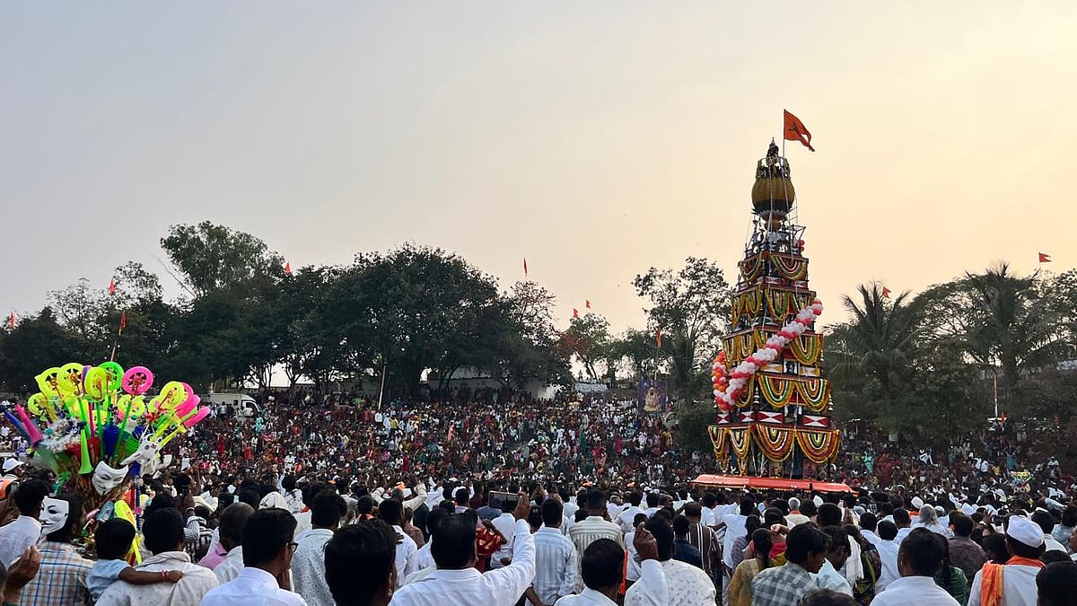 ಆಳಂದ: ನಿರಗುಡಿ ರೇವಣಸಿದ್ದೇಶ್ವರರ ಸಂಭ್ರಮದ ರಥೋತ್ಸವ 