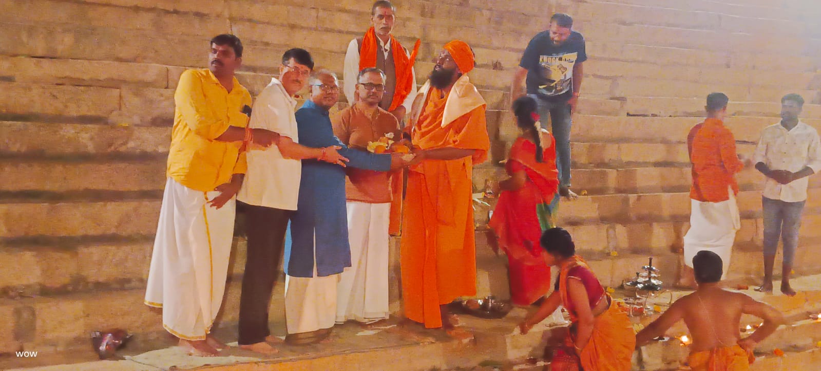 ಗಂಗಾ ಪೂಜೆಯಲ್ಲಿ ಭಾಗಿಯಾಗಿದ್ದ ಮಠಾಧೀಶರು ಮತ್ತು ಗಣ್ಯರು