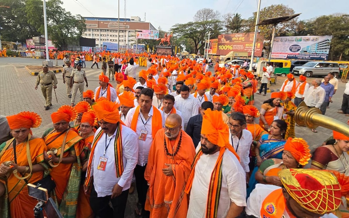 ಹಿಂದೂ ಧರ್ಮದ ಸಂಸ್ಕೃತಿ, ತತ್ವಗಳು ಮಾದರಿ: ಮಂಜುನಾಥ ಭಾರತೀ ಸ್ವಾಮೀಜಿ