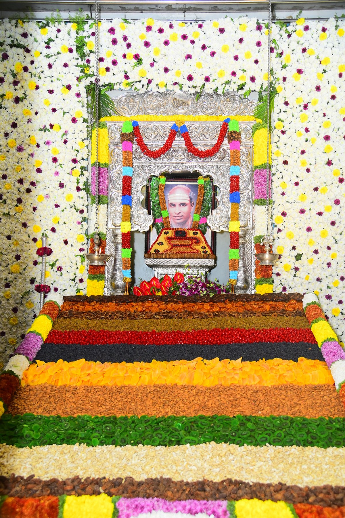 ಜೀವನಕ್ಕೆ ನೀತಿಸಂಹಿತೆ ಹಾಕಿಕೊಟ್ಟವರು ಶರಣರು: ಶಾಂತಲಿಂಗ ಸ್ವಾಮೀಜಿ  