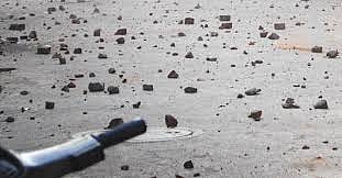 ಚಿಕ್ಕಮಗಳೂರಿನಲ್ಲಿ ಮನೆಯೊಂದರ ಮೇಲೆ ಕಲ್ಲು ತೂರಾಟ: ಬಿಗುವಿನ ಪರಿಸ್ಥಿತಿ