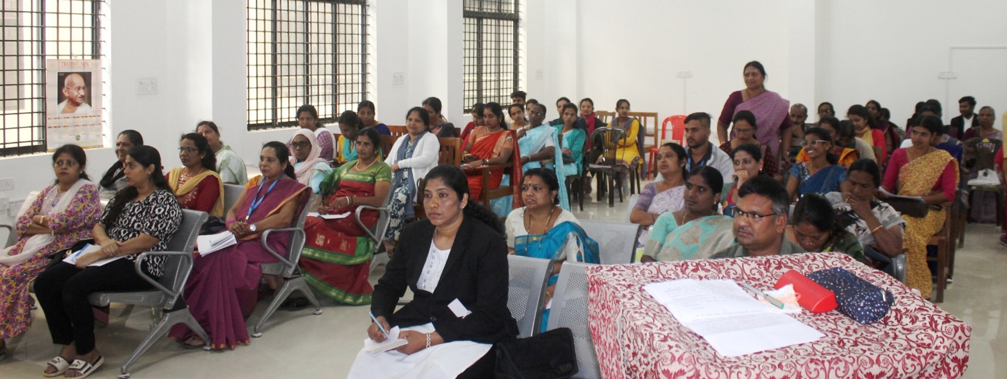 ಕಾರ್ಯಾಗಾರದಲ್ಲಿ ಭಾಗವಹಿಸಿದ್ದ ಅರೆಕಾಲಿಕ ಕಾನೂನು ಸ್ವಯಂ ಸೇವಕರು