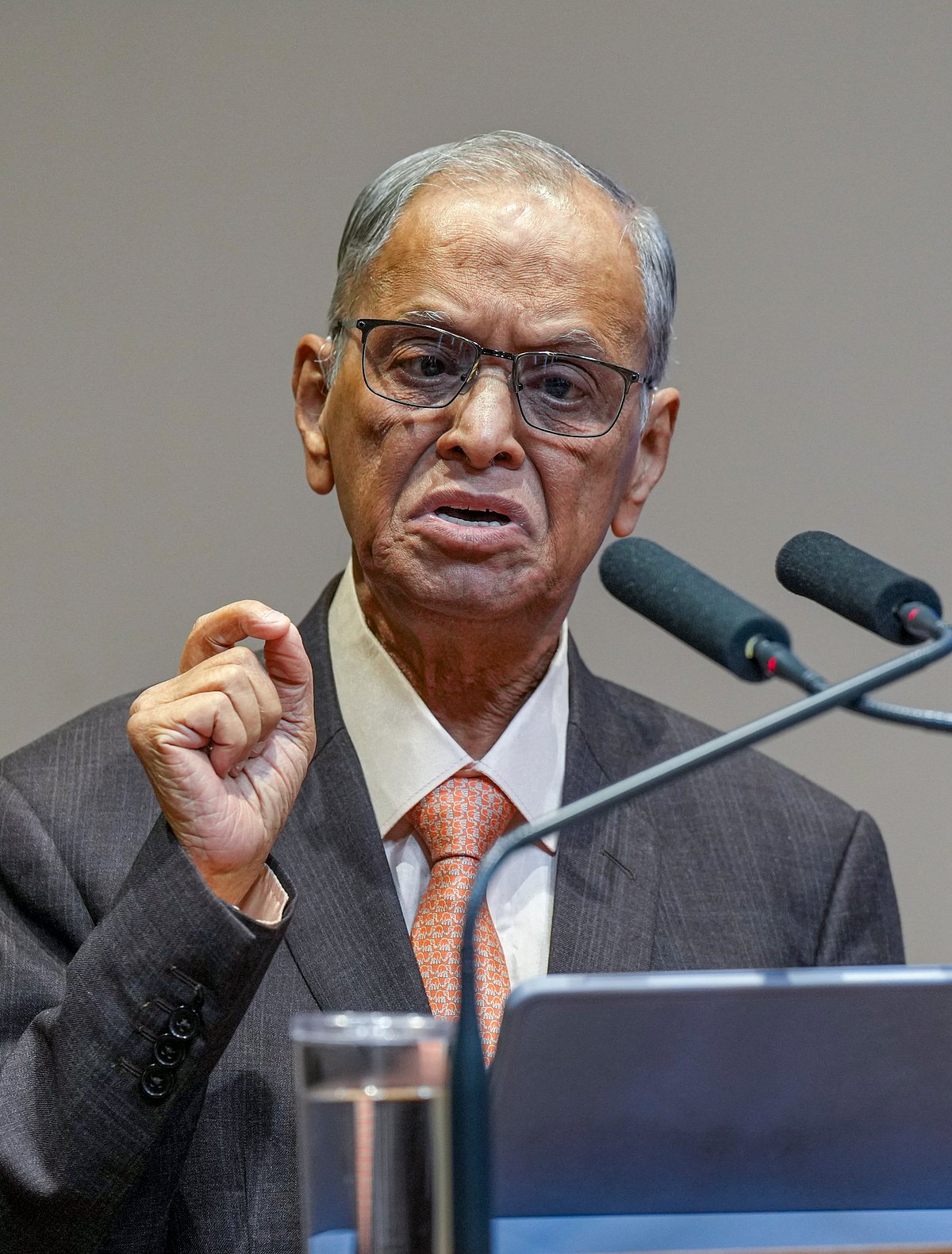 ಮನುಷ್ಯನ ಬುದ್ಧಿಶಕ್ತಿಗಿಂತ ಮಿಗಿಲಾದುದು ಯಾವುದೂ ಇಲ್ಲ: ನಾರಾಯಣ ಮೂರ್ತಿ 