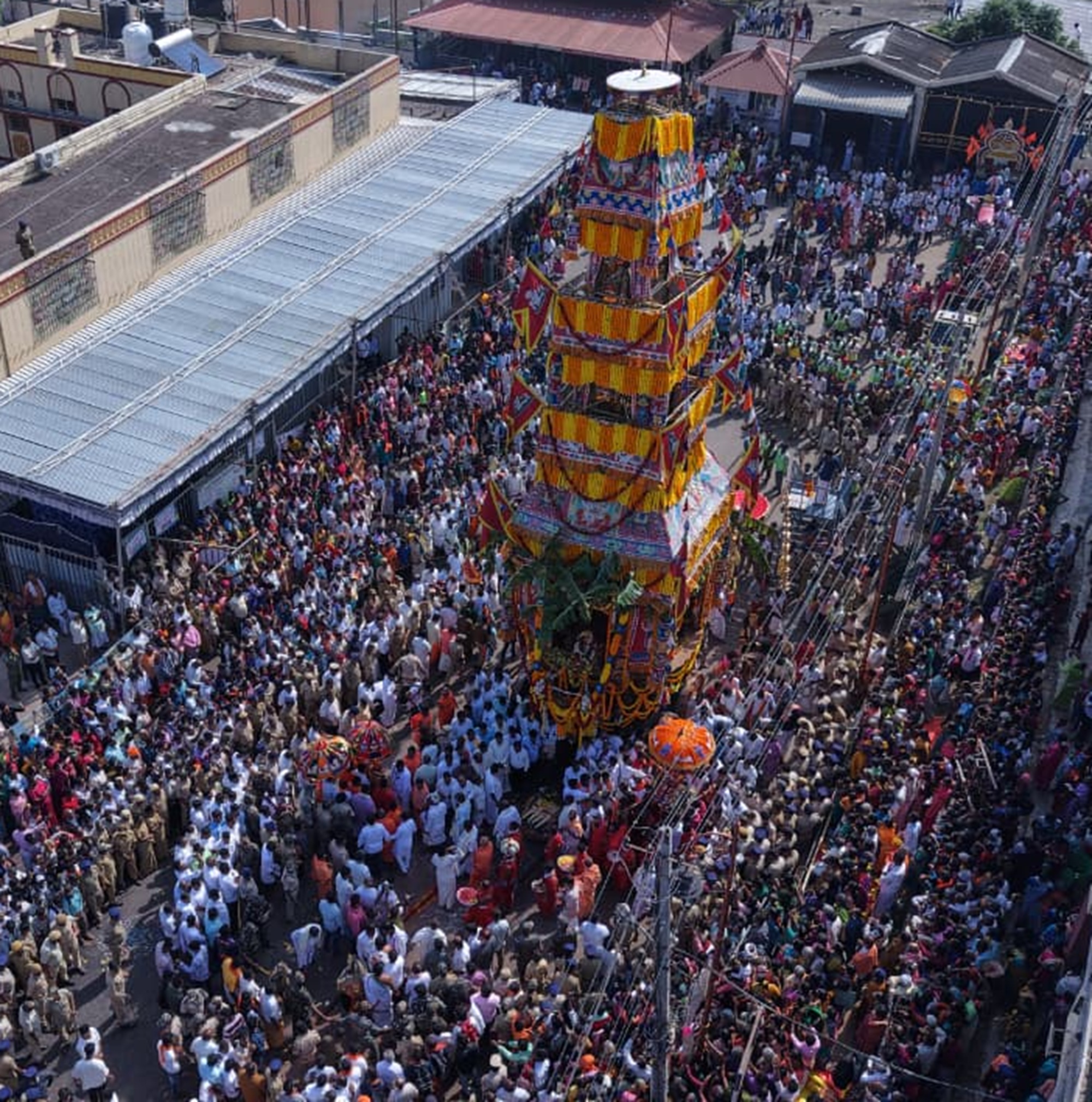 ಮಹಾ ರಥೋತ್ಸವದಲ್ಲಿ ಭಾವಹಿಸಿದ್ದ ಭಕ್ತಸಾಗರ