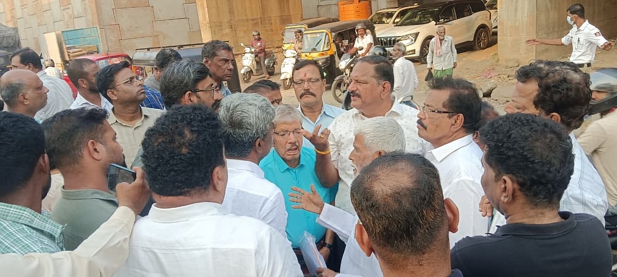 ಮೇಲ್ಸೇತುವೆ ಕಾಮಗಾರಿ ಪರಿಶೀಲಿಸಿದ ಸಂಸದ ಕೋಟ ಶ್ರೀನಿವಾಸ ಪೂಜಾರಿ 