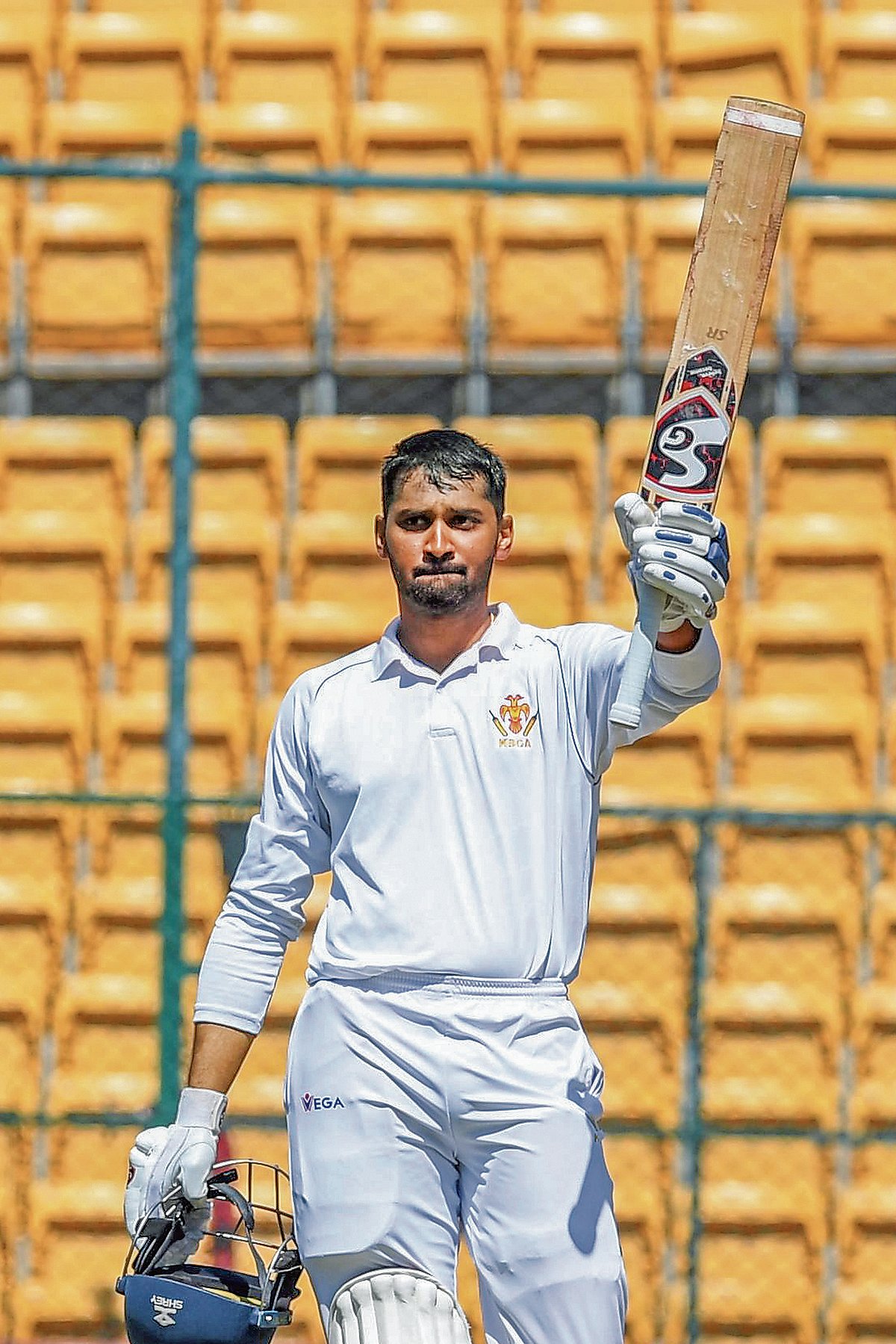 ರಣಜಿ ಟ್ರೋಫಿ ಸೆಮಿಫೈನಲ್: ಸ್ಮರಣ್ ಶತಕ, ಕರ್ನಾಟಕ ಭಾರಿ ಮುನ್ನಡೆ