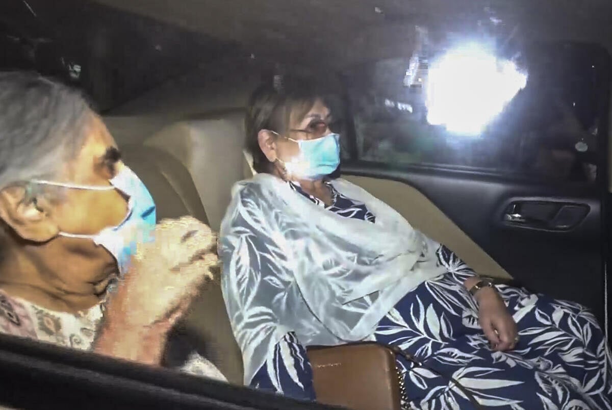 ವೆಂಟಿಲೇಟರ್‌ನಲ್ಲಿ ಸಲ್ಮಾನ್ ಖಾನ್ ತಂದೆ ಸಲೀಂ ಖಾನ್, ಆರೋಗ್ಯ ಸ್ಥಿರ: ವೈದ್ಯರು