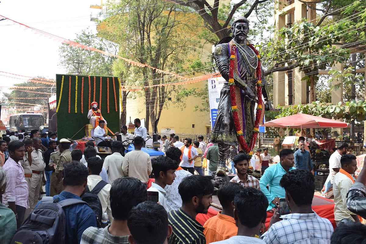 ಗದಗ| ಛತ್ರಪತಿ ಶಿವಾಜಿ ಜಯಂತಿ: ಅದ್ಧೂರಿ ಮೆರವಣಿಗೆ