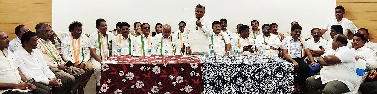 ದೇವನಹಳ್ಳಿ: ನರೇಗಾ ದುರ್ಬಲಗೊಳಿಸಿದ ಎನ್‌ಡಿಎ