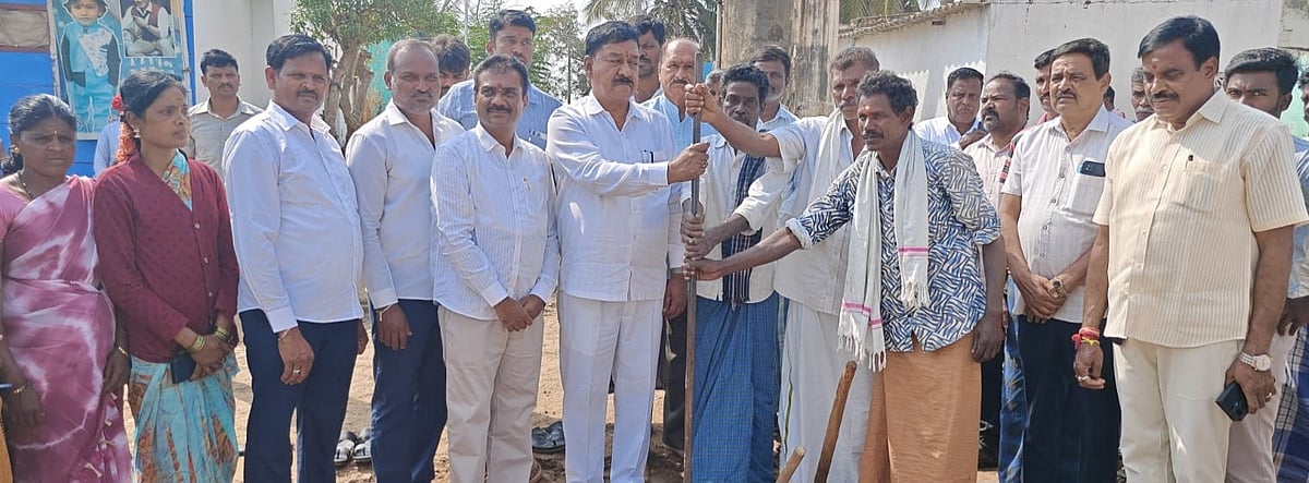 ಸಂತೇಮರಹಳ್ಳಿ| ಸೋಲಿಗ ಸಮುದಾಯದ ಅಭಿವೃದ್ಧಿಗೆ ಕ್ರಮ: ಶಾಸಕ ಎ.ಆರ್.ಕೃಷ್ಣಮೂರ್ತಿ