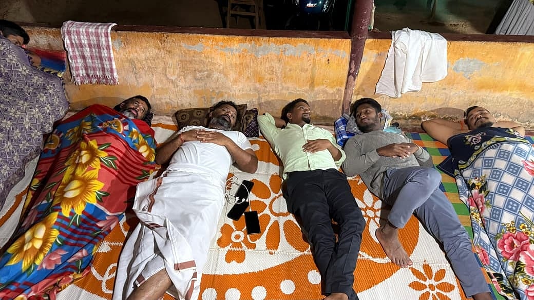 ಕುಂದಾಪುರ: ಕೊರಗ ಸಮುದಾಯದವರ ಮನೆಯಲ್ಲಿ ಶಾಸಕ ಗುರುರಾಜ್‌ ಗಂಟಿಹೊಳೆ ವಾಸ್ತವ್ಯ