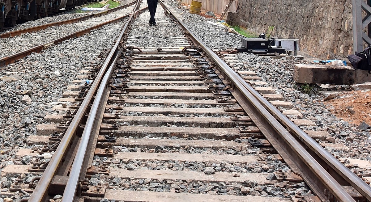 ರೈಲ್ವೆ: ಸ್ವಾಧೀನವಾಗದ 3,357 ಹೆಕ್ಟೇರ್‌ ಜಮೀನು