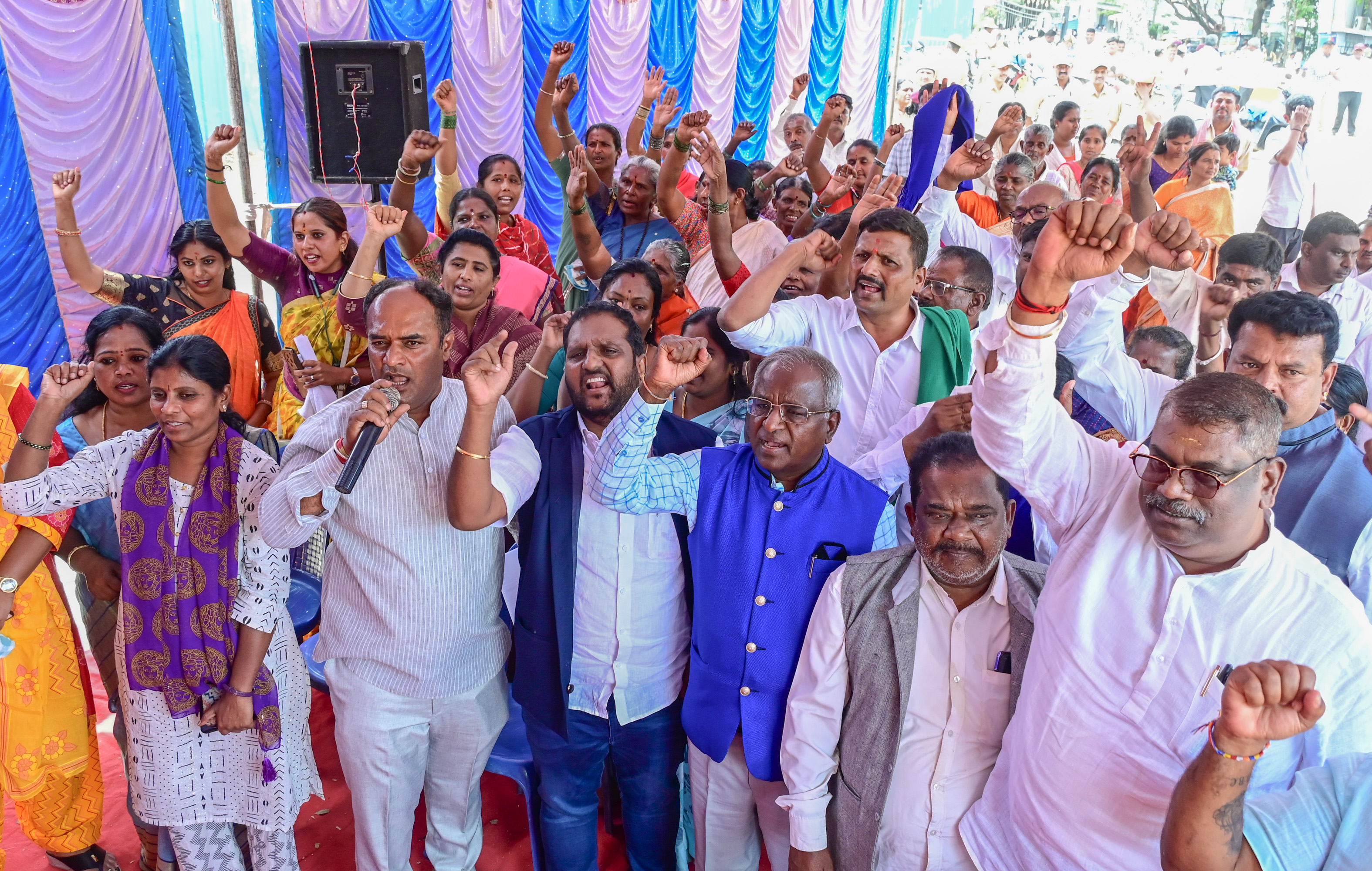 ಎಸ್‌ಸಿಎಸ್‌ಪಿ ಟಿಎಸ್‌ಪಿ ಹಣ ದುರ್ಬಳಕೆ ಖಂಡಿಸಿ ಬೆಂಗಳೂರಿನಲ್ಲಿ ನಡೆದ ಧರಣಿ ಸತ್ಯಾಗ್ರಹ ಸಂಗ್ರಹ ಚಿತ್ರ