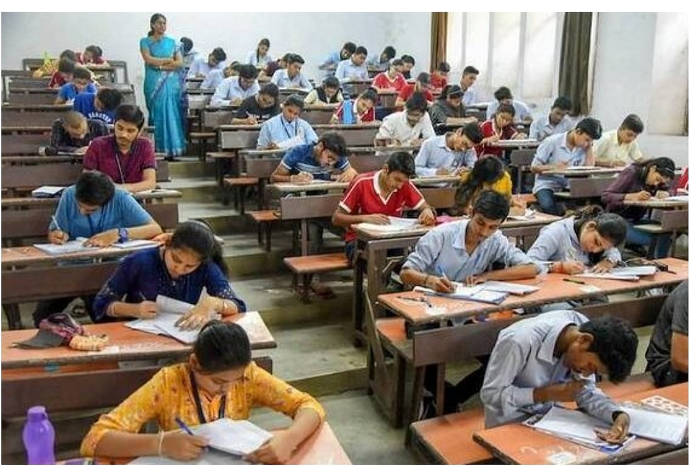 ಎಸ್‌ಎಸ್‌ಸಿ ಪರೀಕ್ಷೆ ಪ್ರಾರಂಭ: ಮೊದಲ ದಿನ 60 ಸಾವಿರ ವಿದ್ಯಾರ್ಥಿಗಳು ಹಾಜರು