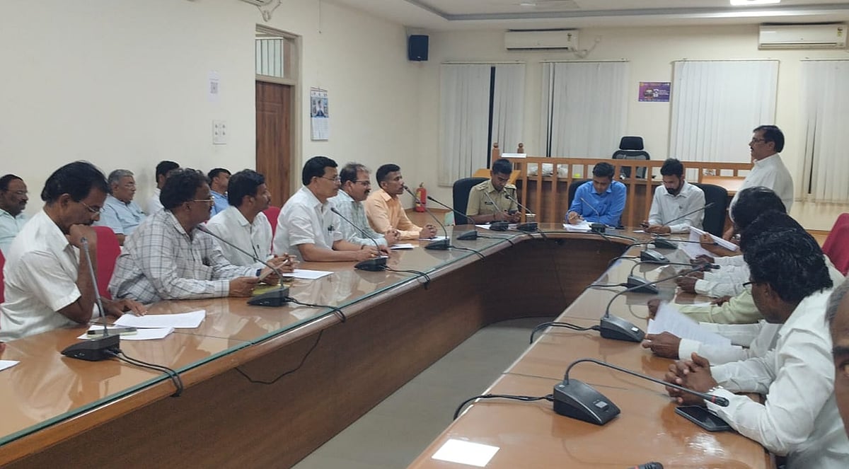 ನಕಲು ಮುಕ್ತ ಪರೀಕ್ಷೆಗೆ ತಾಕೀತು: ಜಿಲ್ಲಾಧಿಕಾರಿ ಹರ್ಷಲ್ ಭೋಯರ್