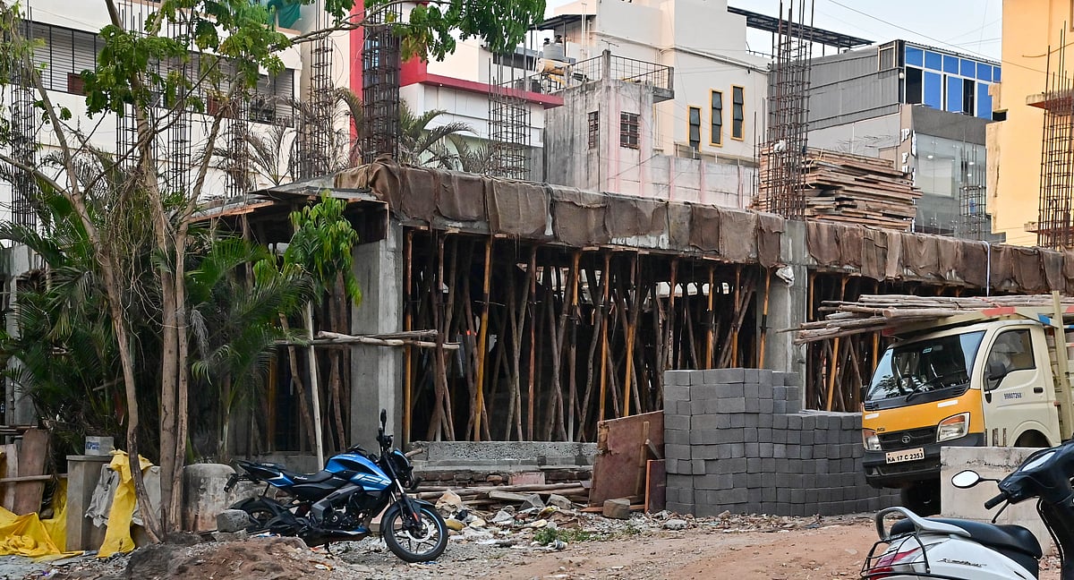 ಪೂರ್ಣಗೊಳ್ಳದ ಹರಾಜು ಪ್ರಕ್ರಿಯೆ: ಕಟ್ಟಡ ನಿರ್ಮಾಣಕ್ಕೆ ಸಿಗುತ್ತಿಲ್ಲ ಮರಳು