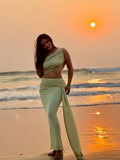 ಕಲರ್ಸ್ ಕನ್ನಡದಲ್ಲಿ ಪ್ರಸಾರವಾಗುತ್ತಿರುವ ಪ್ರೇಮಕಾವ್ಯ ಧಾರಾವಾಹಿ ನಟಿ ಸಖತ್ ಬೋಲ್ಡ್ ಲುಕ್‌ನಲ್ಲಿ ಕಾಣಿಸಿಕೊಂಡಿದ್ದಾರೆ.