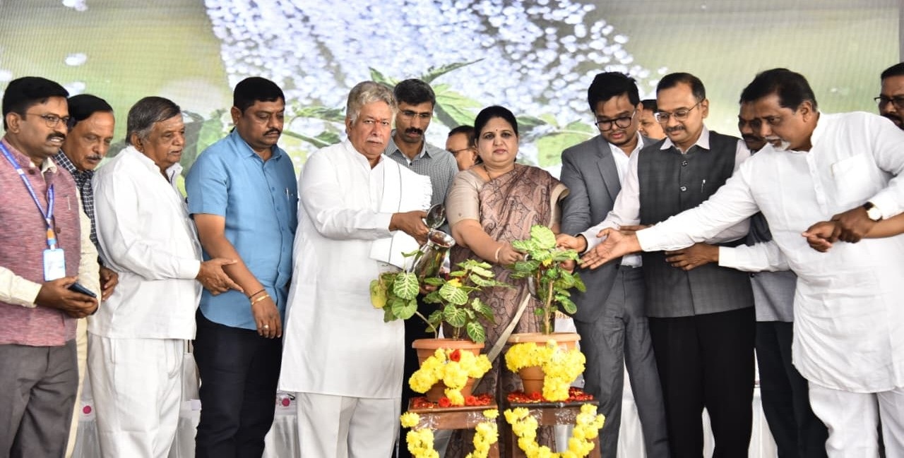 ಹೊಸಪೇಟೆಯಲ್ಲಿ ಶನಿವಾರ ನಡೆದ ಉದ್ಯೋಗ ಮೇಳವನ್ನು ಶಾಸಕ ಎಚ್‌.ಆರ್.ಗವಿಯಪ್ಪ ಉದ್ಘಾಟಿಸಿದರು  –ಪ್ರಜಾವಾಣಿ ಚಿತ್ರ