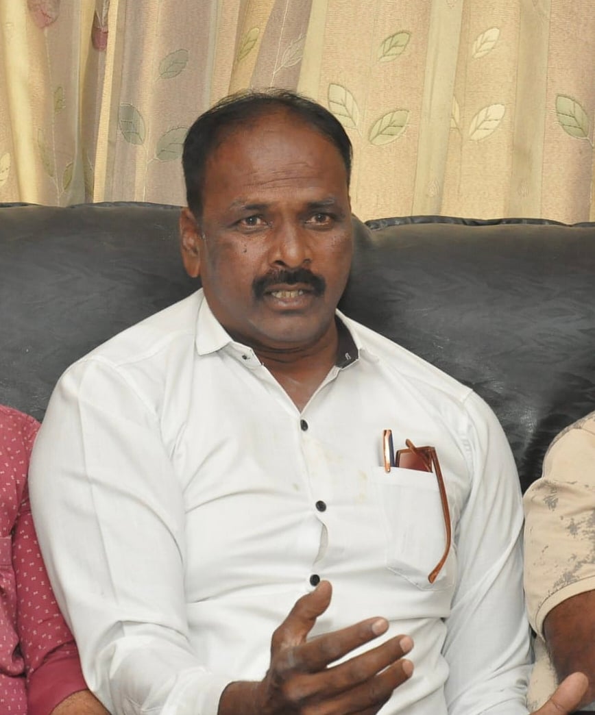 ಚಾಮರಾಜನಗರ: ಮನುವಾದಿಗಳ ಕುತಂತ್ರದಿಂದ ಸ್ವಾಮೀಜಿಗೆ ಅವಮಾನ