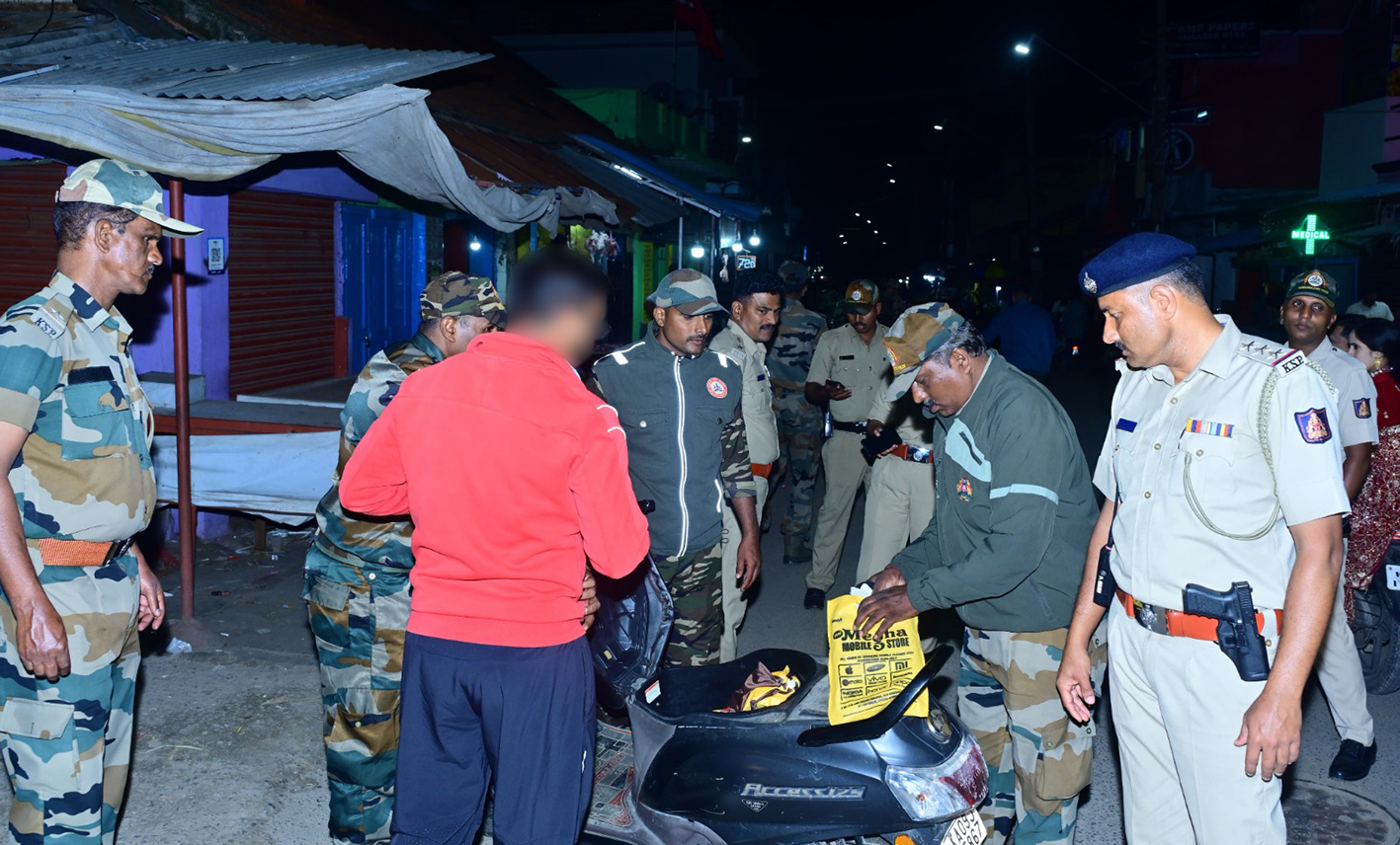  ಮೈಸೂರಿನ ಸೂಕ್ಷ್ಮ ಪ್ರದೇಶಗಳಲ್ಲಿ ಮಾದಕ ವಸ್ತುವಿಗಾಗಿ ನಗರ ಪೊಲೀಸರ ಕಾರ್ಯಾಚರಣೆ 
