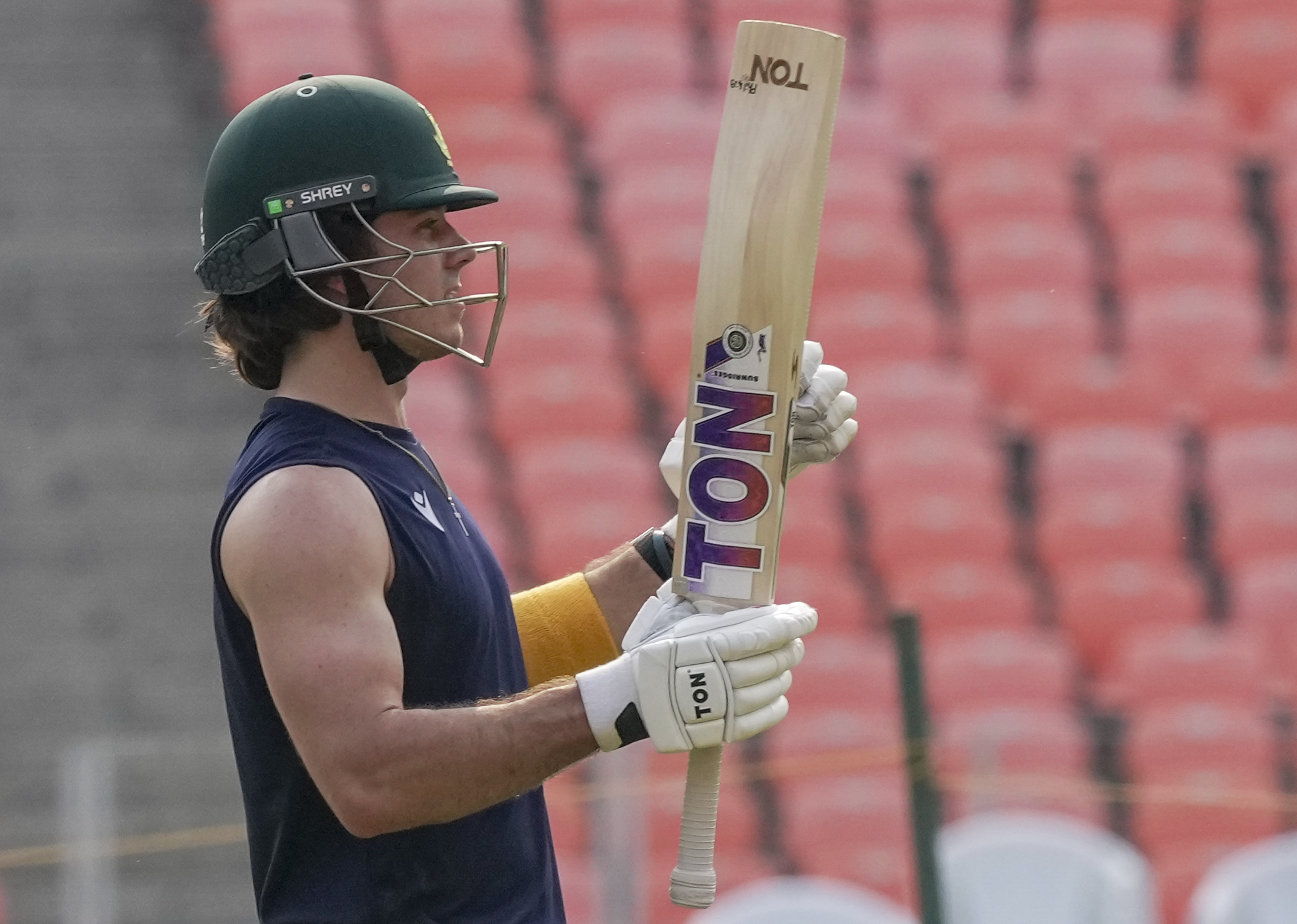 ದಕ್ಷಿಣ ಆಫ್ರಿಕಾ ತಂಡದ ಡಿವಾಲ್ಡ್ ಬ್ರೆವಿಸ್ ಅವರು ಬ್ಯಾಟಿಂಗ್ ಅಭ್ಯಾಸ ನಡೆಸಿದರು  –ಪಿಟಿಐ ಚಿತ್ರ