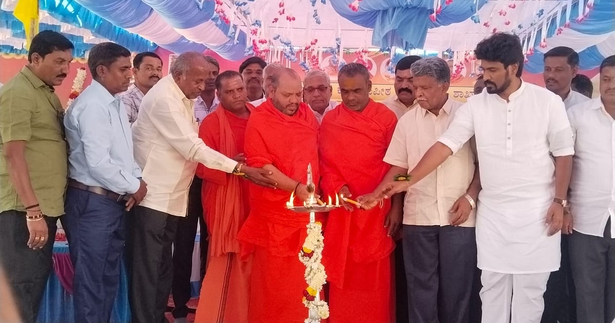 ಹಾಲವರ್ತಿ: ದಾಂಪತ್ಯ ಬದುಕಿಗೆ14 ಜೋಡಿ