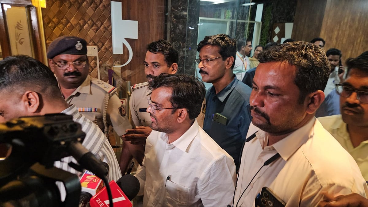 ಲಂಚ ಪ್ರಕರಣ: ಬಿಜೆಪಿ ಶಾಸಕ ಡಾ.ಚಂದ್ರು ಲಮಾಣಿ, ಇಬ್ಬರು ಆಪ್ತರು ಜೈಲಿಗೆ 