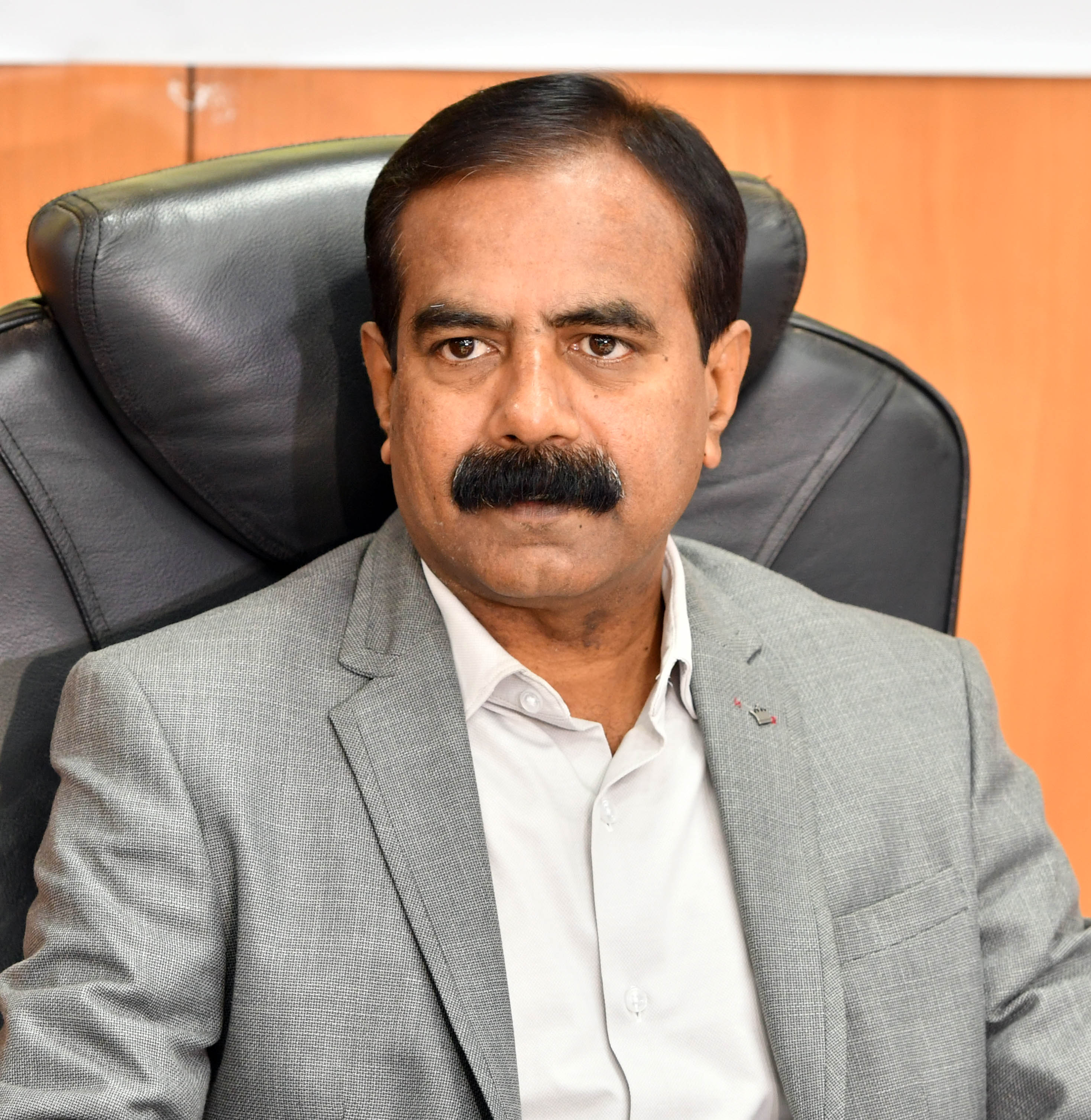 ಎಸ್.ವಿ. ಸುರೇಶ