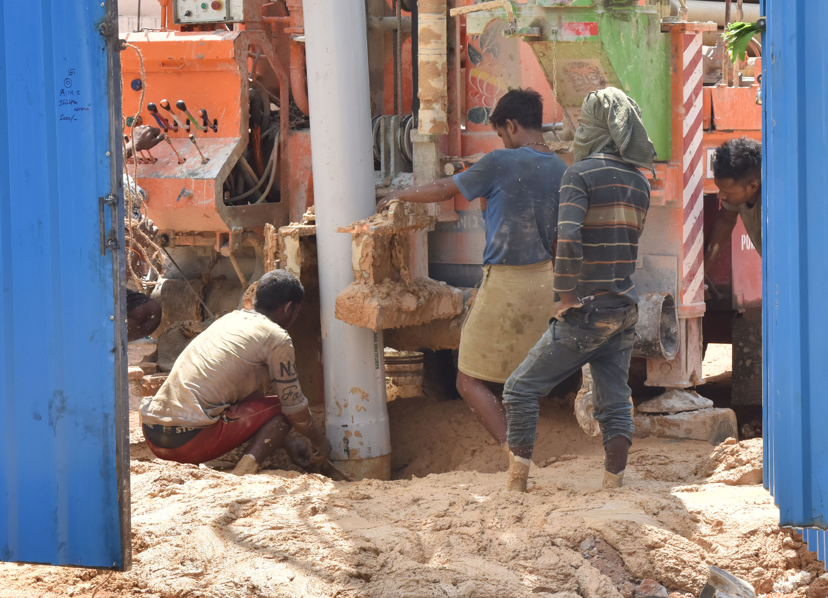 ಬೆಂಗಳೂರಿನಲ್ಲಿ ಸಾರ್ವಜನಿಕ ಕೊಳವೆಬಾವಿ ದುರಸ್ತಿಗೆ ಒತ್ತಾಯ ಹೆಚ್ಚಿದೆ( ಸಾಂದರ್ಭಿಕ ಚಿತ್ರ)