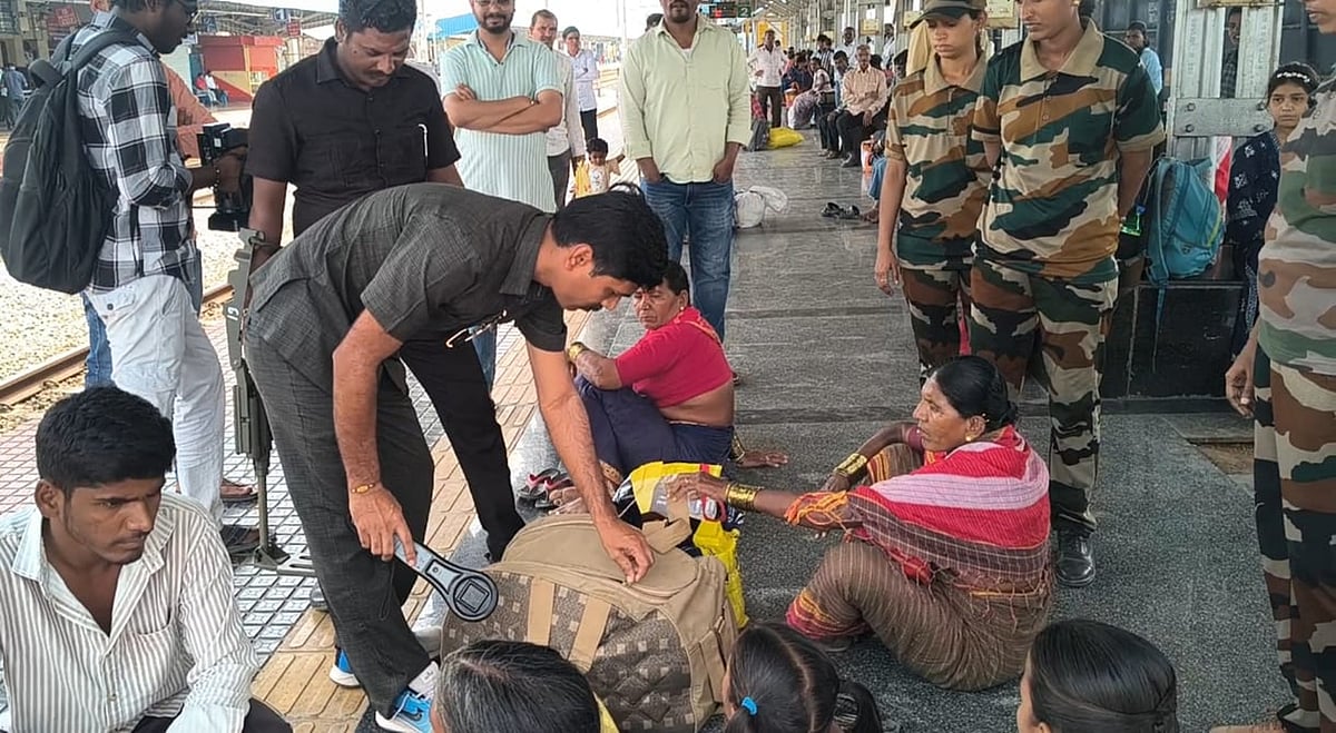 ಬಾಂಬ್ ಬೆದರಿಕೆ: ವಿವಿಧೆಡೆ ತಪಾಸಣೆ