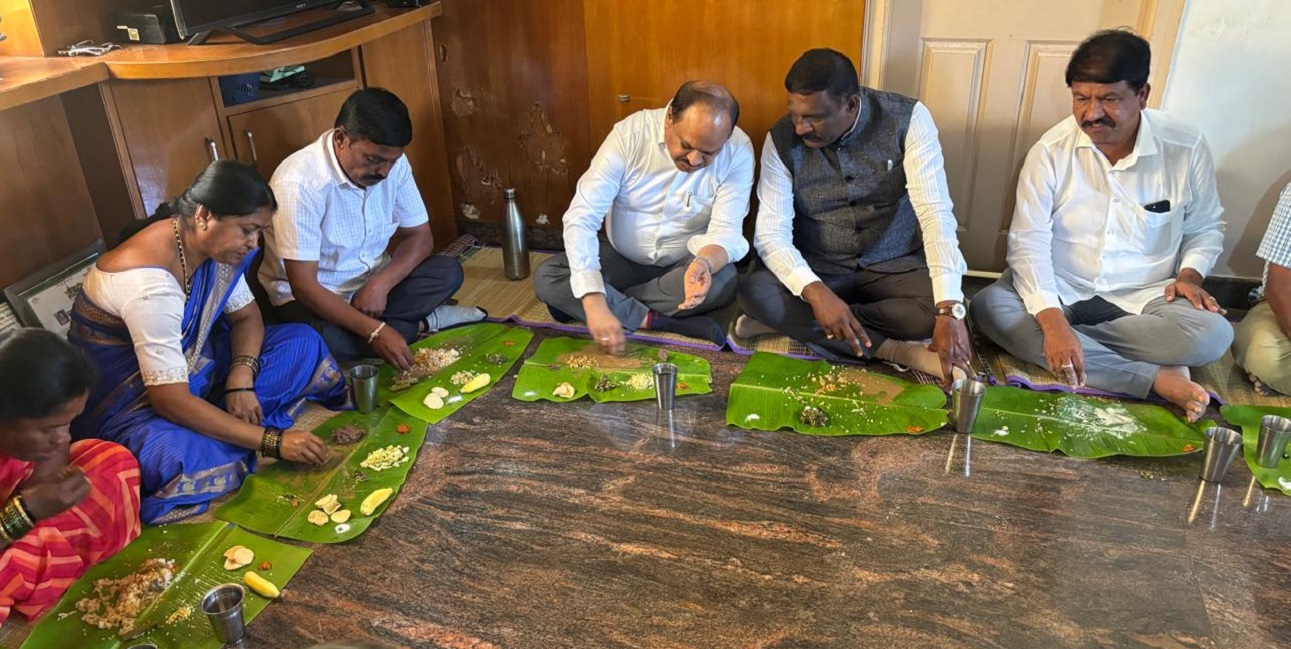 ಸಹಭೋಜನ ಕಾರ್ಯಕ್ರಮದಲ್ಲಿ ಗಣ್ಯರು ಪಾಲ್ಗೊಂಡಿದ್ದರು