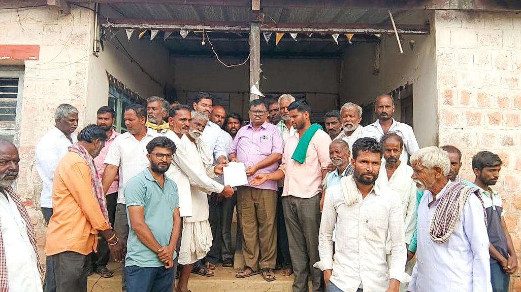 ಪಂಪ್‌ಸೆಟ್‌ ದುರಸ್ತಿಗೆ ರೈತರ ಆಗ್ರಹ