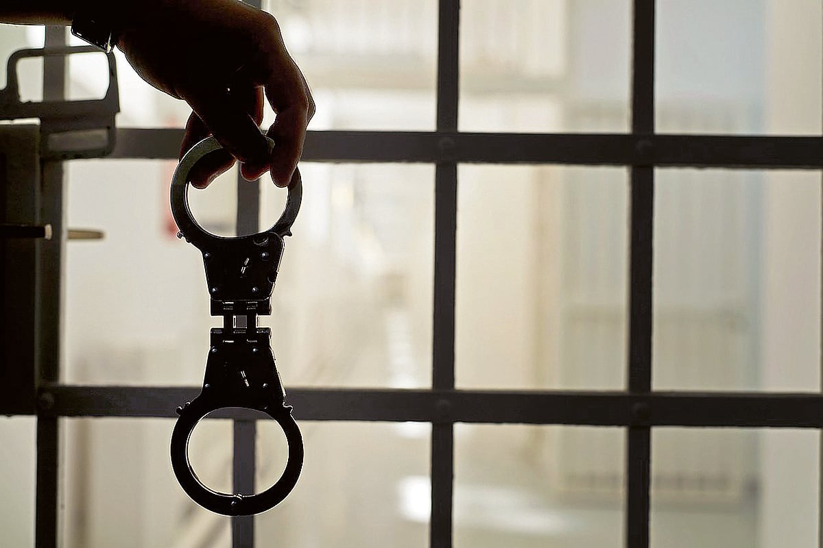 ಬಿಹಾರ ಕೇಡರ್ ಐಪಿಎಸ್‌ ಅಧಿಕಾರಿ ಬಂಧಿಸಿದ ಆಂಧ್ರ ಪೊಲೀಸ್