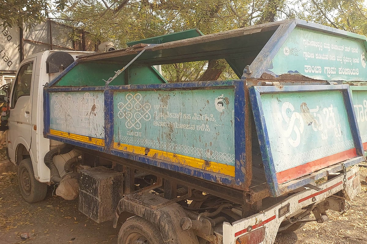 ಕೆಟ್ಟು ನಿಂತ ವಾಹನ: ಕಸ ಸಂಗ್ರಹ ಸ್ಥಗಿತ