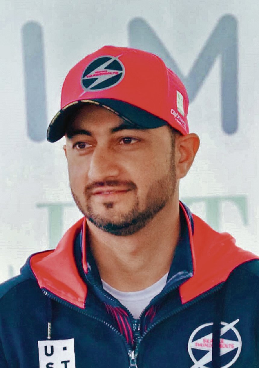 ಇಯಾನ್‌ ದೇವ್‌ ಸಿಂಗ್‌