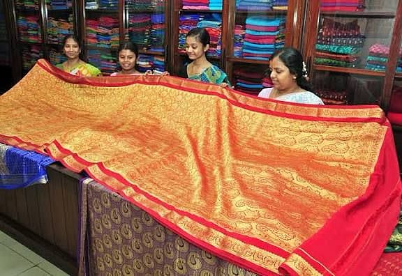 ಈ ಎಐ ಬಳಸಿ ನೀವೇ ನಿಮಗೆ ಬೇಕಾದ ರೀತಿ ಸೀರೆ ವಿನ್ಯಾಸ ಮಾಡಬಹುದು!