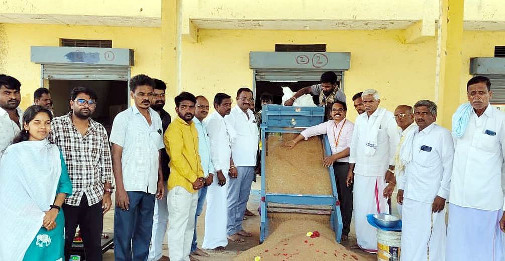 ಕೂಡ್ಲಿಗಿ; ರಾಗಿ ಖರೀದಿ ಕೇಂದ್ರಕ್ಕೆ ಚಾಲನೆ