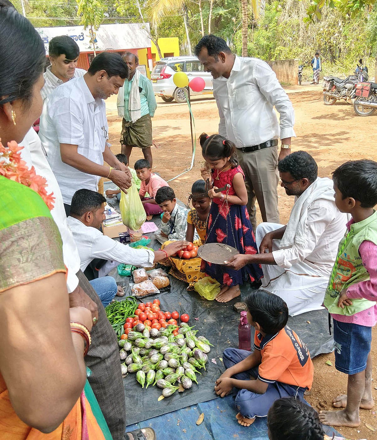 ಧರ್ಮಪುರ: ವ್ಯವಹಾರಿಕೆ ಜ್ಞಾನಕ್ಕೆ ಮಕ್ಕಳ ಸಂತೆ