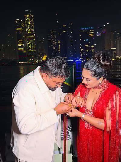 ಇತ್ತೀಚೆಗೆ ದೀಪಿಕಾ ದಾಸ್ ಅವರು ಪತಿ ಜೊತೆಗೆ ತಮ್ಮ ಹುಟ್ಟುಹಬ್ಬವನ್ನು ಅದ್ಧೂರಿಯಾಗಿ ಆಚರಿಸಿಕೊಂಡಿದ್ದಾರೆ. ಈ ಮೂಲಕ ತಮ್ಮ ನಿಜವಾದ ವಯಸ್ಸನ್ನು ಬಹಿರಂಗ ಪಡಿಸಿದ್ದಾರೆ. 