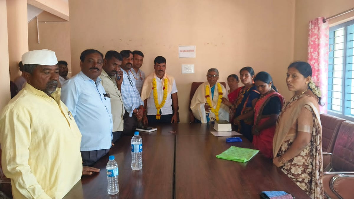 ಹೊಸಳ್ಳಿ ಗ್ರಾಮ ಪಂಚಾಯಿತಿ: ಪ್ರವೀಣ ನೂತನ ಉಪಾಧ್ಯಕ್ಷ 