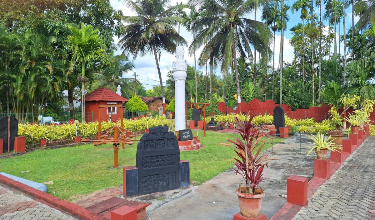 ಶಿವಮೊಗ್ಗ ಸಮೀಪದ ಲಕ್ಕಿನಕೊಪ್ಪದಲ್ಲಿರುವ ಅಮೂಲ್ಯಶೋಧ ಮ್ಯೂಸಿಯಂ ಕಟ್ಟಡದ ಹೊರಾಂಗಣದ ನೋಟ