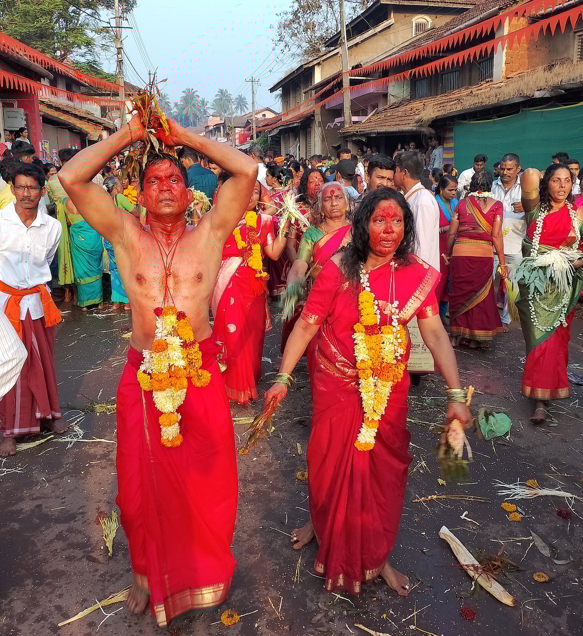 ಶಿರಸಿಯ ಮಾರಿಕಾಂಬಾ ಜಾತ್ರೆ: ರಥಾರೂಢಳಾಗಿ ಗದ್ದುಗೆ ಏರಿದ ದೇವಿ