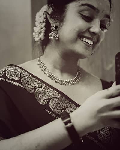 ಅಂಕಿತಾ ಅಮರ್ ಅವರು ಅತ್ಯುತ್ತಮ ನಟಿ ವಿಭಾಗದಲ್ಲಿ ಫಿಲಂ ಫೇರ್ ವಿಮರ್ಶಕರ ಪ್ರಶಸ್ತಿಯನ್ನು ಪಡೆದುಕೊಂಡಿದ್ದಾರೆ. 