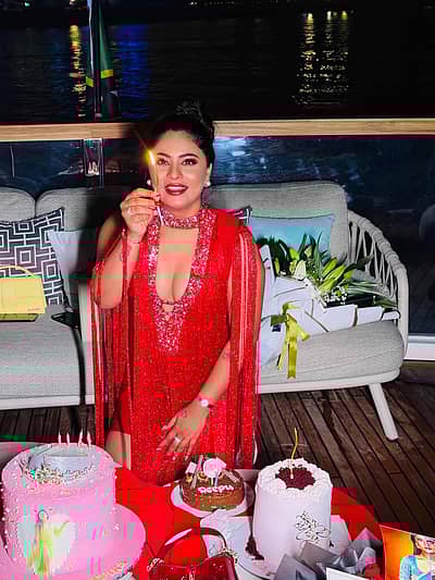 ಇದೀಗ ತಮ್ಮ 30ನೇ ವರ್ಷದ ಹುಟ್ಟುಹಬ್ಬವನ್ನು ದುಬೈನಲ್ಲಿ ಅದ್ಧೂರಿಯಾಗಿ ಆಚರಿಸಿಕೊಂಡಿದ್ದಾರೆ. ಇದೇ ವೇಳೆ ಪತಿ ದೀಪಕ್ ದುಬಾರಿ ಉಡುಗೊರೆಯನ್ನು ಕೊಟ್ಟಿದ್ದಾರೆ.