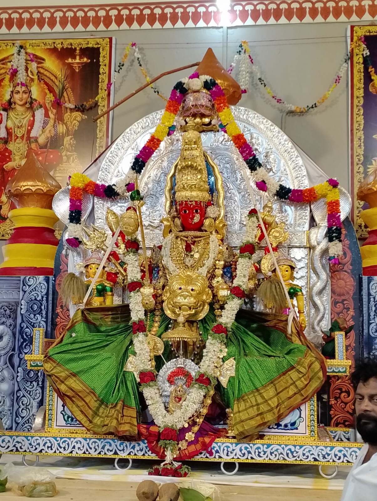 ಜಾತ್ರಾ ಗದ್ದುಗೆಯಲ್ಲಿ ವಿರಾಜಮಾನವಾಗಿರುವ ಮಾರಿಕಾಂಬಾ ದೇವಿ