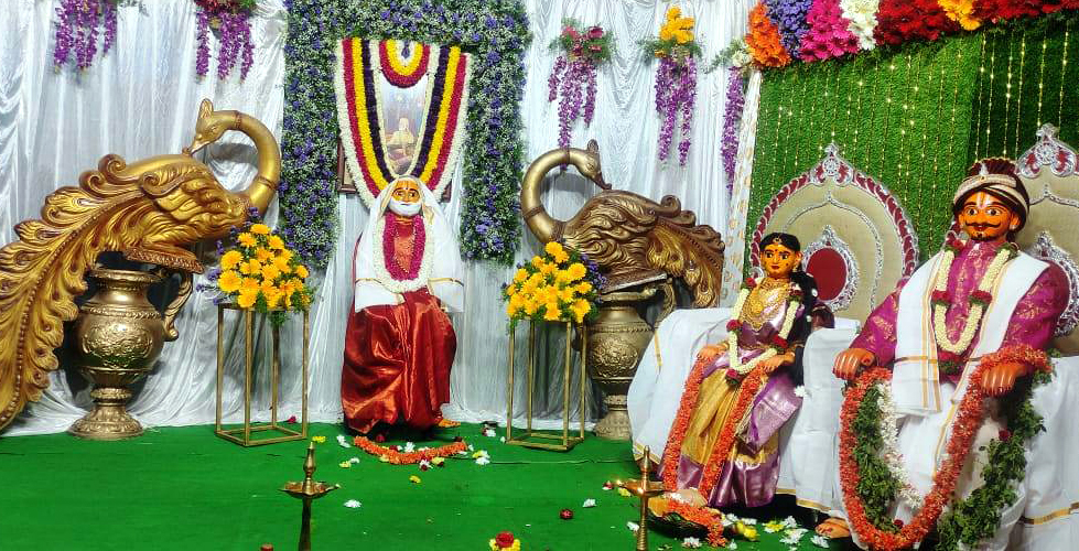 ರಾಘವೇಂದ್ರಸ್ವಾಮಿ ಜೊತೆ ರತಿ–ಮನ್ಮಥರು