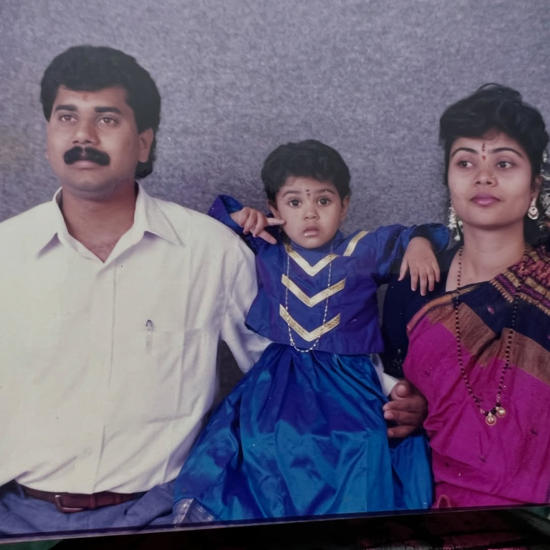 ಅಮ್ಮನೊಂದಿಗೆ ನಟಿ ಐಶ್ವರ್ಯ ಸಿಂಧೋಗಿ 